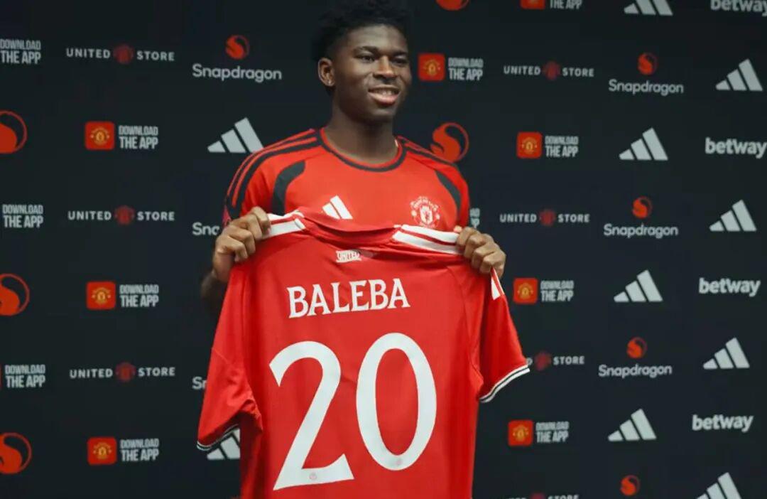 曼联联赛杯对手确定,巴莱巴无缘倒戈老东家!曝儿时偶像吓坏球迷