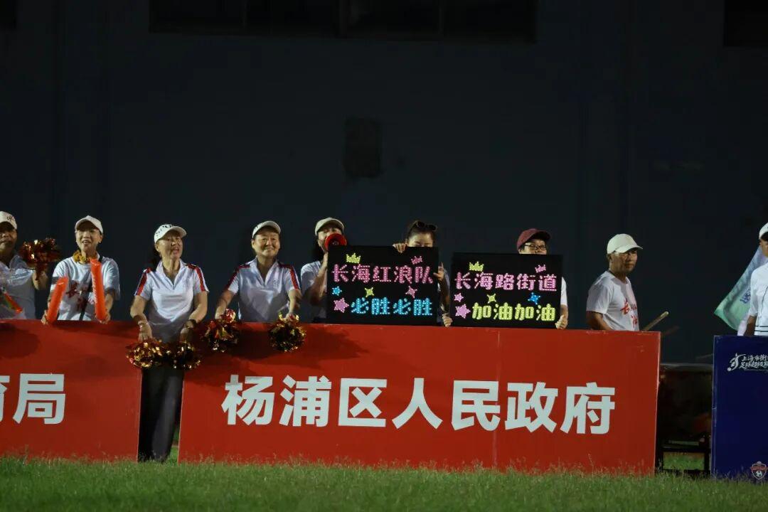 男子刚提新车当天被撞 车主索赔4万贬值损失 保险公司：不赔！